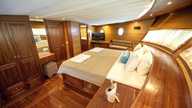 Two-person guest cabin of luxury gulet Kayhan 4 image 5